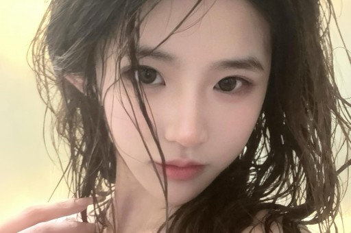 良子当众亲吻新女友喊非剧本！网友扒出3天前分手记录：网红爱情滤镜碎了